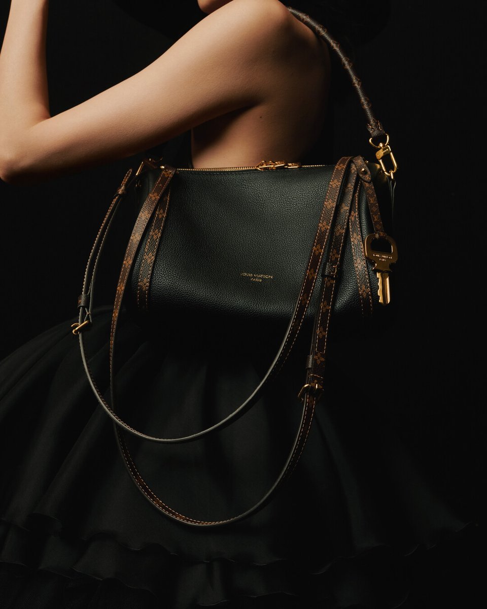 LouisVuitton tweet picture