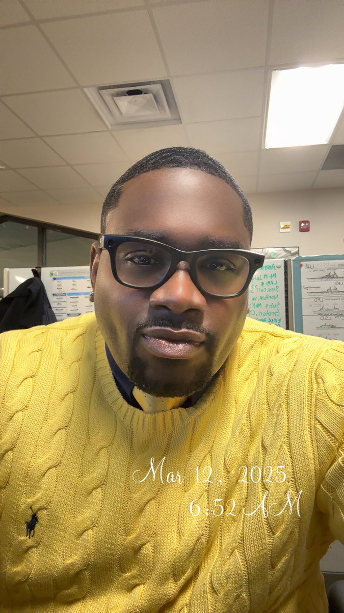 Gliss718's tweet image. Good morning ☀️ to all and may your day be as bright as the sun ✨ #Officehours🏢 #DMV🏛️ #LoLife🏇🏾#PeaceNLove✌🏾💗