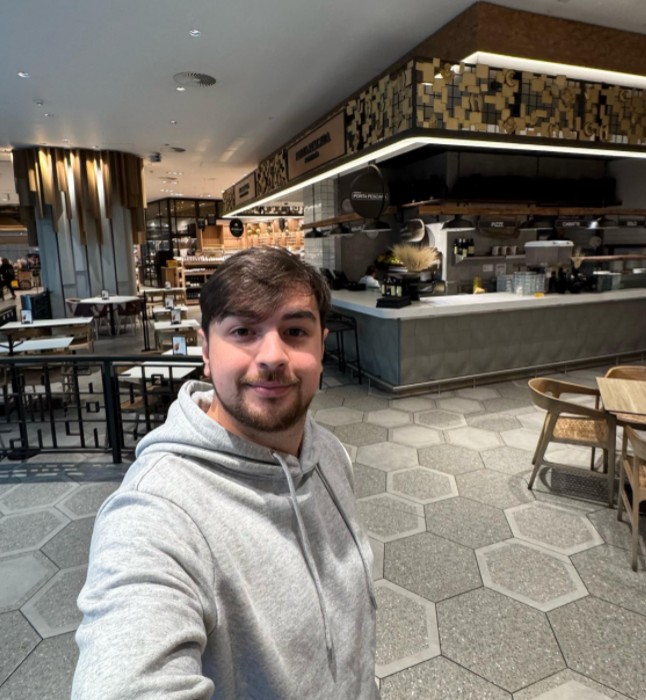 Llenamos todo: agenda, mente, futuro... pero sin vacío no hay espacio para lo nuevo. 💥 Para construir, primero hay que romper. #innovación #mentalidad