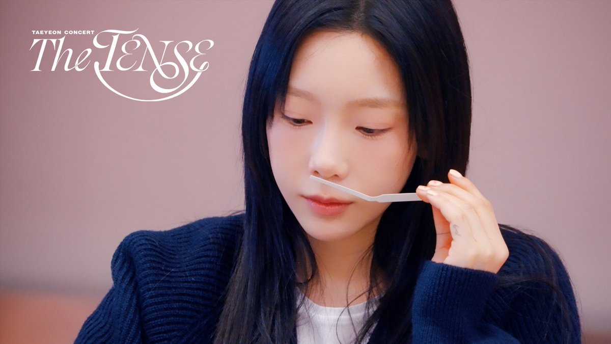 Concert Meeting &amp; VCR Shooting Behind l TAEYEON CONCERT - The TENSE

youtu.be/kRzjFZVbRe4

#TAEYEON #태연
#GirlsGeneration #소녀시대
#TheTENSE 
#TAEYEON_TheTENSE #Behind
