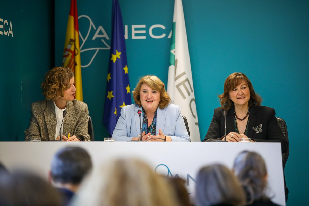 FECYT (@fecyt_ciencia) on Twitter photo <a href="/ANECAinfo_/">ANECA</a> <a href="/unelibros/">Edición Universitaria</a> 🗣 Susana Quicios, directora de la División de Evaluación de Profesorado de <a href="/ANECAinfo_/">ANECA</a>; <a href="/IzaskunLacunza/">Izaskun Lacunza</a>, DG de #FECYT, y Mª Isabel Cabrera, presidenta de <a href="/unelibros/">Edición Universitaria</a>, abren la jornada y dan la bienvenida. <a href="/ANECAinfo_/">ANECA</a> <a href="/unelibros/">Edición Universitaria</a> 🗣 Susana Quicios, directora de la División de Evaluación de Profesorado de <a href="/ANECAinfo_/">ANECA</a>; <a href="/IzaskunLacunza/">Izaskun Lacunza</a>, DG de #FECYT, y Mª Isabel Cabrera, presidenta de <a href="/unelibros/">Edición Universitaria</a>, abren la jornada y dan la bienvenida.
