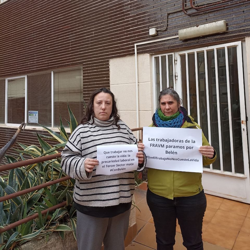 ⚫️Nos sumamos al paro convocado por <a href="/CCOO/">Comisiones Obreras</a> y guardamos un minuto de silencio en memoria de Belén, la educadora social asesinada el domingo en Badajoz.

Todas #ConBelén, ¡basta de precariedad laboral en el #TercerSector! 

#QueElTrabajoNoNosCuesteLaVida