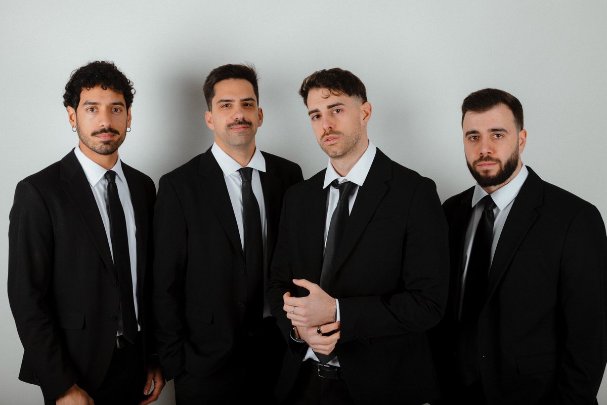 HOLAAAAAAA! Arrancamos la temporada de bodas 2025!🚀

Se viene un año cargado de bodas, emoción y mucha música. Ya tenemos cerradas más de veinte fechas y estamos listos para poner la banda sonora al mejor día de vuestras vidas.🖤

📩: hola@casanovamusica.com