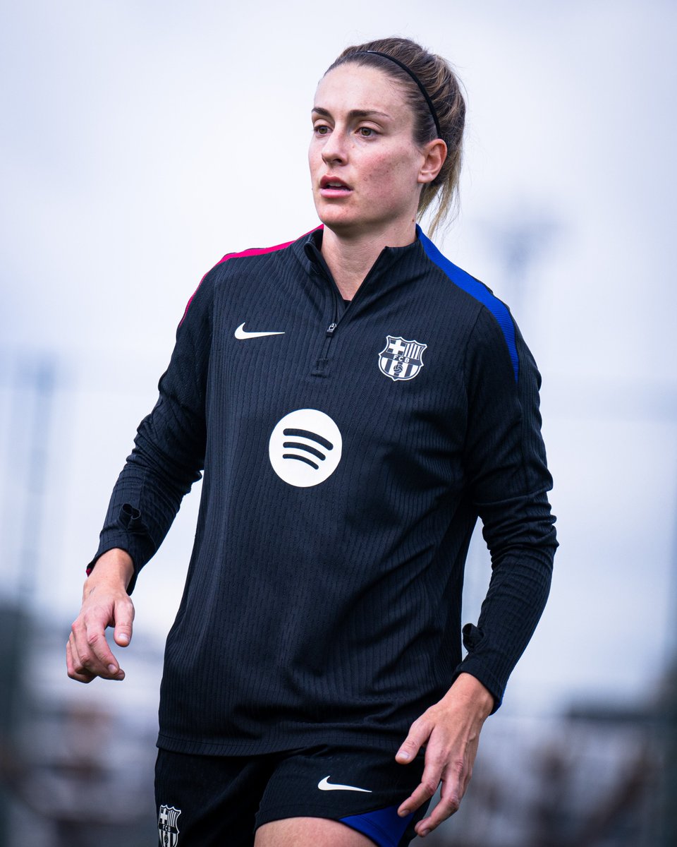 A les 13h, per <a href="/esport3/">Esport3</a>, amb Víctor Patsi i <a href="/Jordi_Sanuy/">Jordi Sanuy Bassa</a> 

⚽️Barça-Benfica <a href="/alexdelmas10/">Alex Delmas</a>
🚨El PSG elimina al Liverpool <a href="/danigilopez/">Dani Gil</a>
🗣️Atlètic-Madrid <a href="/sebasguim/">Sebas Guim</a>
📺Barça-Madrid de Copa <a href="/lluiscervello/">Lluís Cervelló</a>
🍿Tertúlia: <a href="/GemmaMallorca/">Gemma Mallorca🎙</a> <a href="/danisenabre/">Dani Senabre</a> Pere de Cal Tet
3cat.cat/3cat/directes/