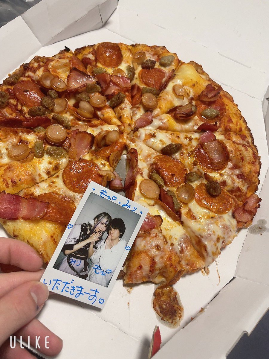 p____mpp's tweet image. ドミノピザいただきます #1ミリたりとも離れないでっ