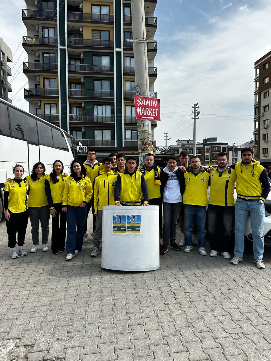 1907 ÜNİFEB İzmir Kâtip Çelebi Üniversitesi örgütlenmesi olarak Çanakkale Ziyaretimiz için stant çalışmalarımız okulumuzun arka çıkışında broşür dağıtımı ile devam etmektedir. Tüm arkadaşlarımızı bekleriz.
#HaydiSenDeGelKatılBize
