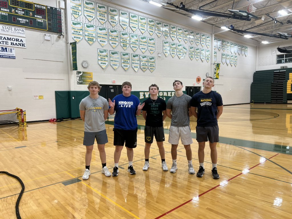 Last morning session before spring break, hard work is paying off for this group. They earned themselves some fun competition games this morning after our lift. Your morning tug-a-war champs! #ATD