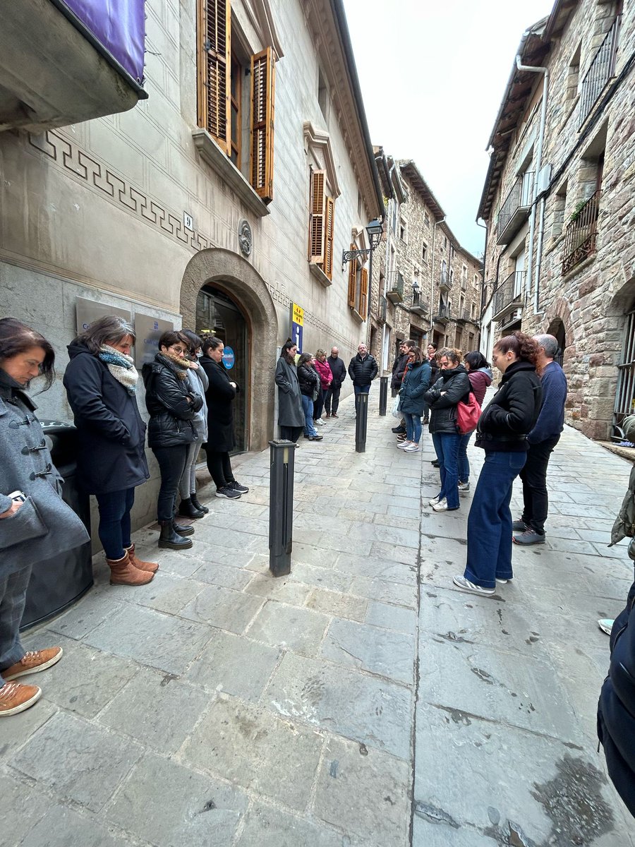 📢 Concentració a les 12h dels/les treballadors/es del Consell Comarcal del Moianès i de l’@ajmoia.
#EducacióSocialDiuProu