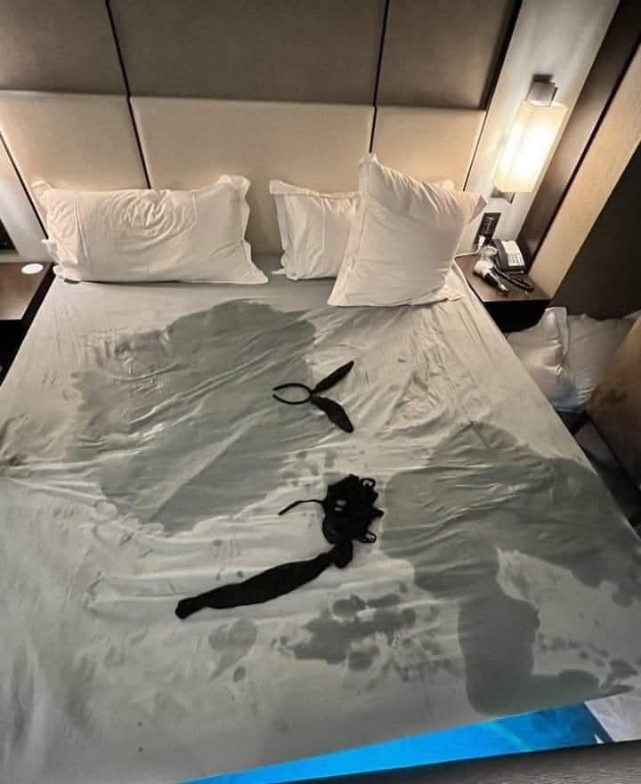 ADRIANOSOUZAPB's tweet image. 琴日約左個大叔 4個鐘扑左3次😘
噴左兩次水💦💦💦
成張床單都濕曬 🫣🫣🫣
e家啲大叔都咁勁嗎？！
你得唔得🤔
#轉推愛心加留言