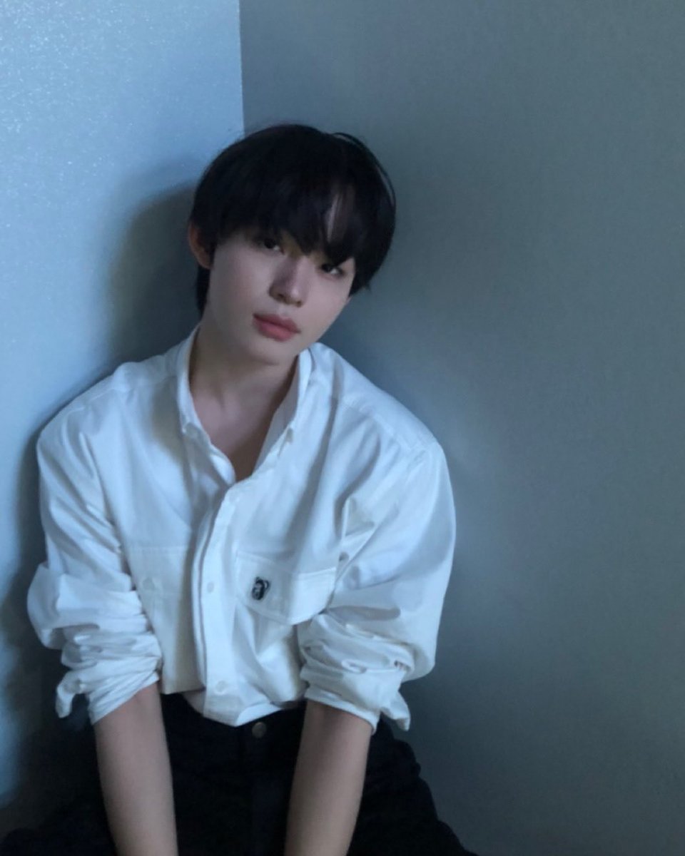 the moon is beautiful, isn't it?