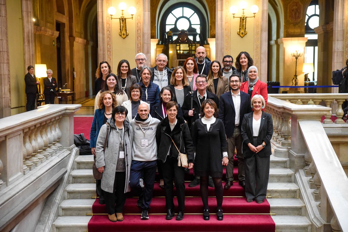 ERC Barcelona (@ercbcn) on Twitter photo 🚀Ho hem aconseguit! El Parlament aprova la llei perquè els patis no es precintin per queixes de soroll entre 7h-21h.
<a href="/ERCbcn/">ERC Barcelona</a> vam prendre la iniciativa i la coordinació institucional ha servit per garantir el dret dels infants.
Els patis son espais de vida on continuar jugant! 🚀Ho hem aconseguit! El Parlament aprova la llei perquè els patis no es precintin per queixes de soroll entre 7h-21h.
<a href="/ERCbcn/">ERC Barcelona</a> vam prendre la iniciativa i la coordinació institucional ha servit per garantir el dret dels infants.
Els patis son espais de vida on continuar jugant!
