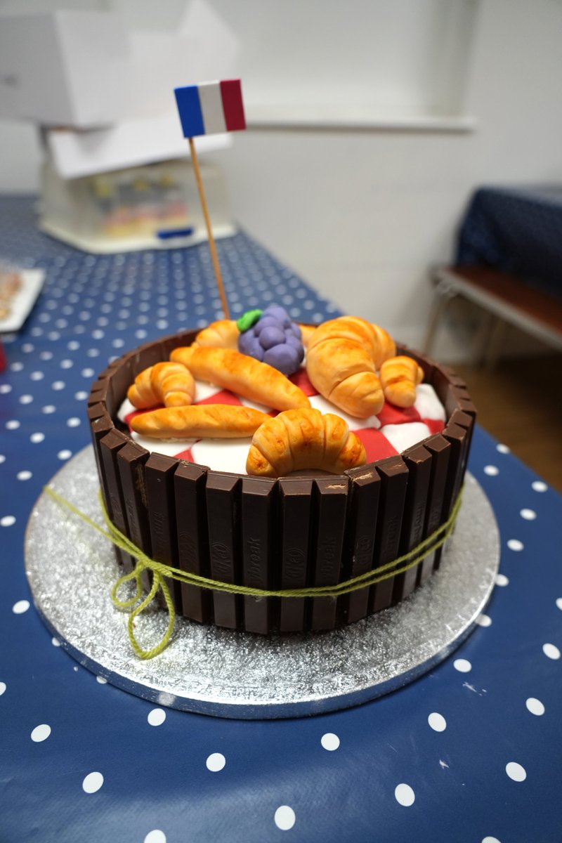 Cranford_Sch's tweet image. The judges are ready! The International Bake Off has begun! Well done to all who have entered—what talented bakers! We can’t wait to sell slices after school! 🍰✨  #CranfordSenior #CranfordCommunity #CranfordChallenge