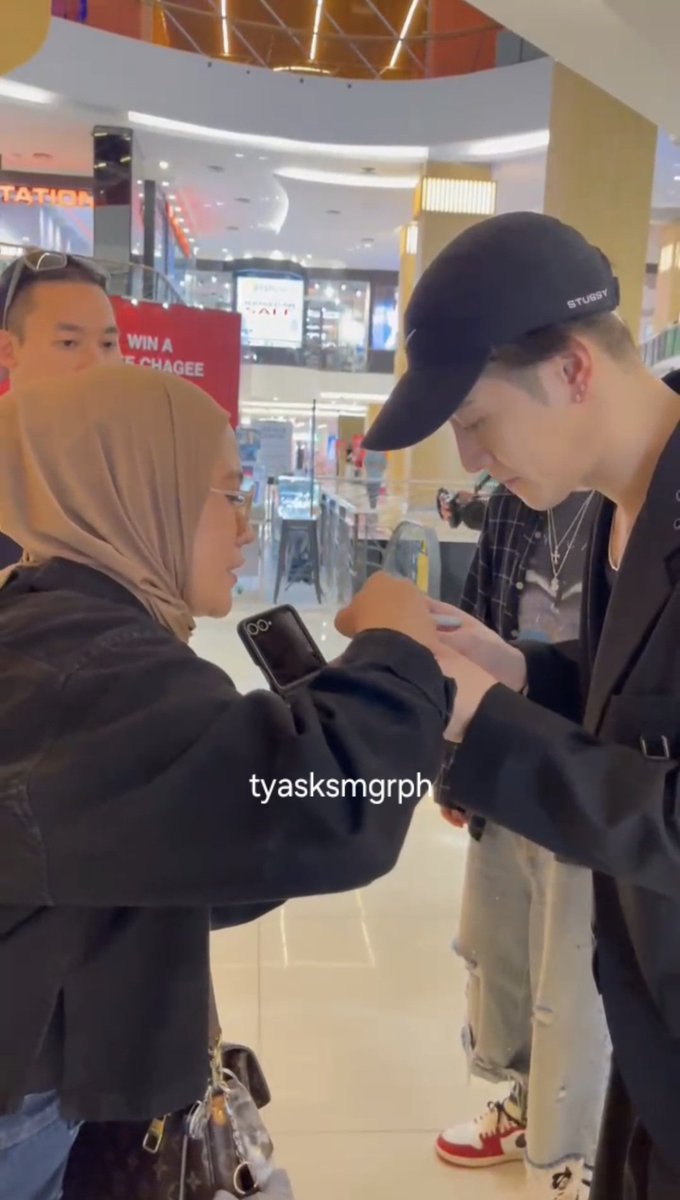 tyas tweet media