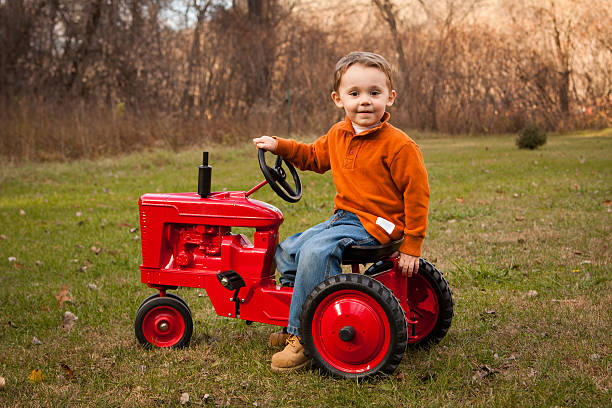 Get a job this summer with OSU/4H Tractor Training! extension.oregonstate.edu/4h/youth-tract…