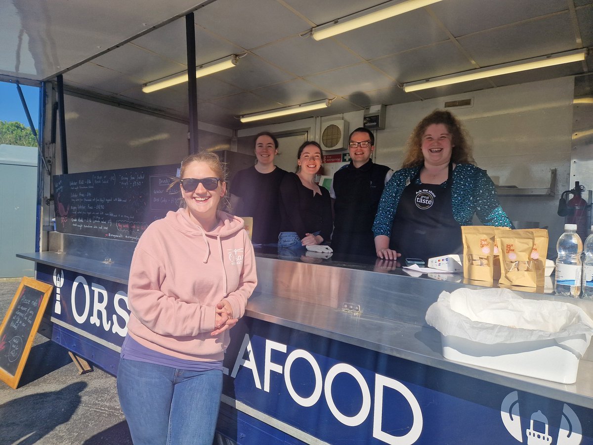 Exciting news - our shack has a permanent pitch this summer at Portnahaven Boatyard on Islay, overlooking the Island of Orsay 🥳🦞🦀 serving up fresh seafood (caught by my husband) with some fries on the side, all seasoned with our very own hand harvested Orsay Seasalt!