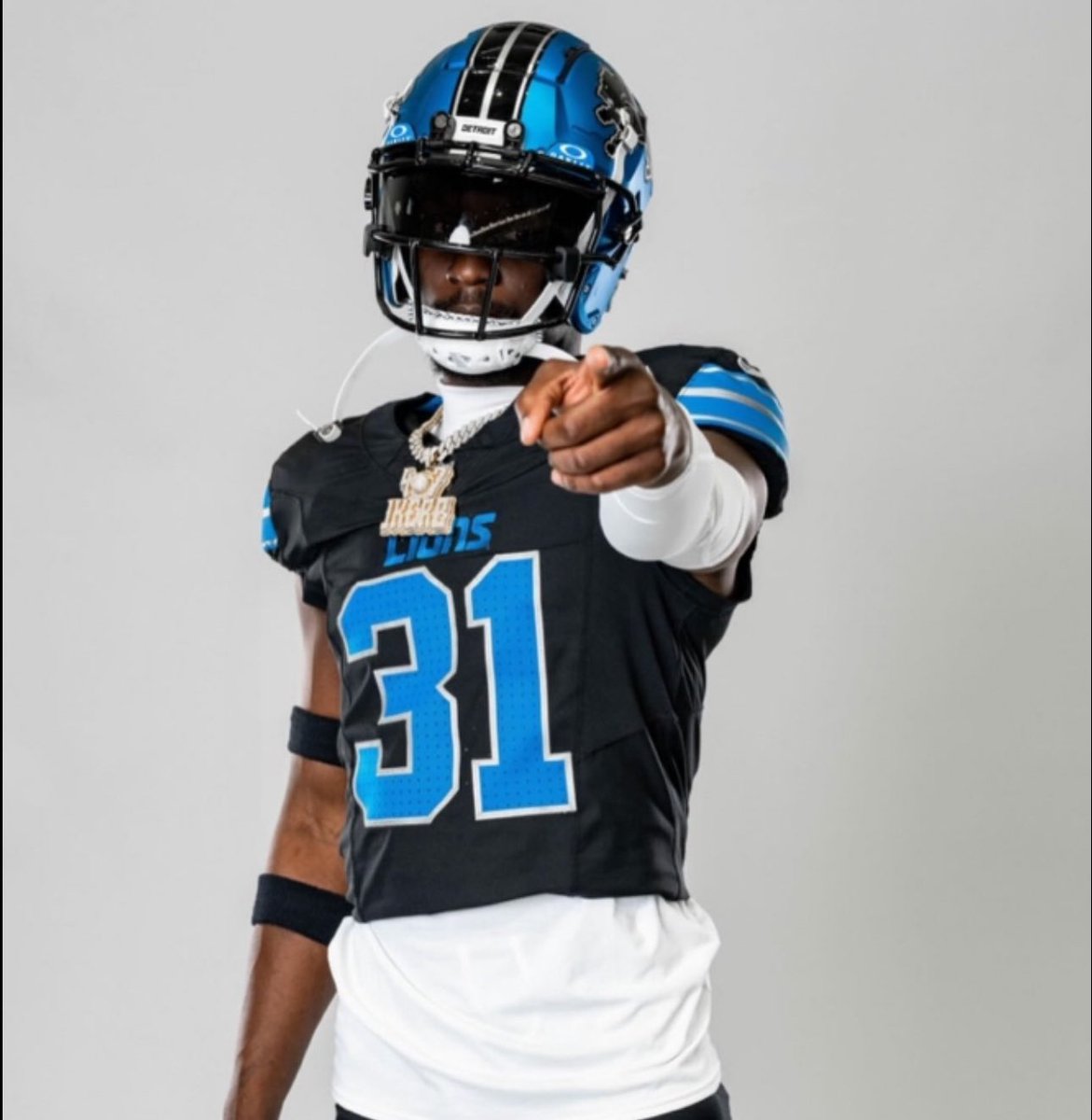 ππ₯π’ ππ’π±π―π¬π¦π± ππ¦πͺπ’π° π° (@the_det_times) on Twitter photo REPORT: The #Lions and Kerby Joseph are in the early stages of planning a contract extension, per <a href="/davebirkett/">Dave Birkett</a> REPORT: The #Lions and Kerby Joseph are in the early stages of planning a contract extension, per <a href="/davebirkett/">Dave Birkett</a>