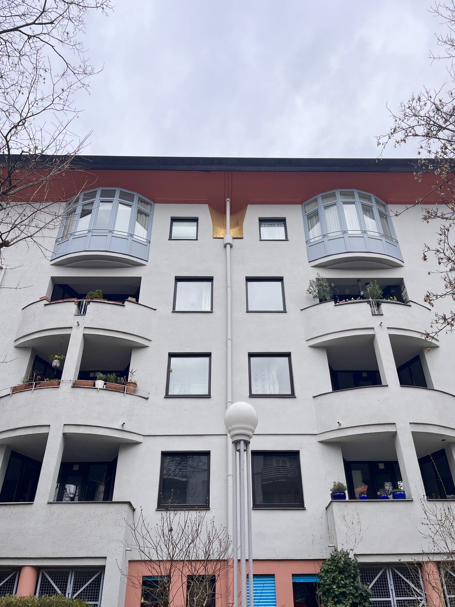 stoneroberts's tweet image. Hans Hollein’s 135 Rauchstrasse looking good after all these years