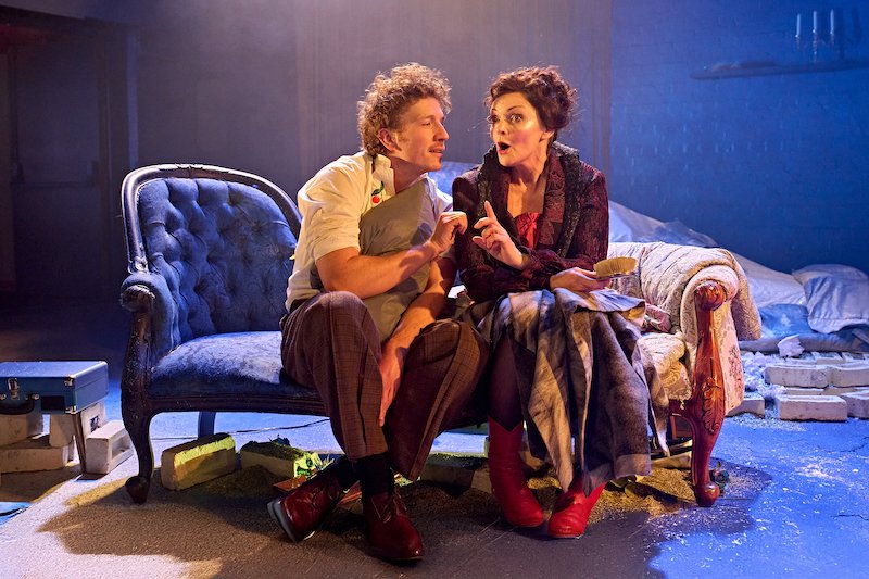 The Reviews Hub (@thereviewshub) on Twitter photo #THEATRE #REVIEW The Glass Menagerie <a href="/YardTheatre/">The Yard Theatre</a> 'a refreshing, creative and bold last hurrah for the Yard Theatre before it closes and transforms' ⭐️⭐️⭐️⭐️½ thereviewshub.com/the-glass-mena… #London #THEATRE #REVIEW The Glass Menagerie <a href="/YardTheatre/">The Yard Theatre</a> 'a refreshing, creative and bold last hurrah for the Yard Theatre before it closes and transforms' ⭐️⭐️⭐️⭐️½ thereviewshub.com/the-glass-mena… #London