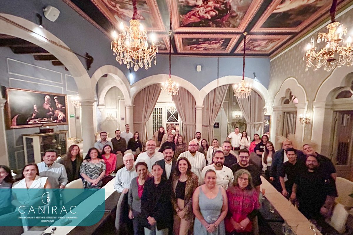 CaniracDgo's tweet image. Chal Gastronómico
Gracias a todos los que se sumaron a esta enriquecedora plática con grandes exponentes de la gastronomía mexicana como el Chef Daniel Monárrez Contreras, además de Guillermo Villarreal y Claudio Poblete Ritschel de Culinaria Mexicana.
#CANIRAC #Gastronomía