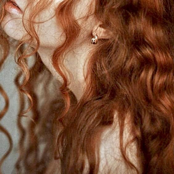 leoozuu's tweet image. ⤷Collide again🌘 | au duskwood

Eliza retorna a duskwood após anos longe, só não esperava que sua volta iria mexer tanto com o passado,  e principalmente com sentimentos que ela acreditará ter enterrado a 10 anos atrás, quando decidiu construir uma nova vida longe dali.