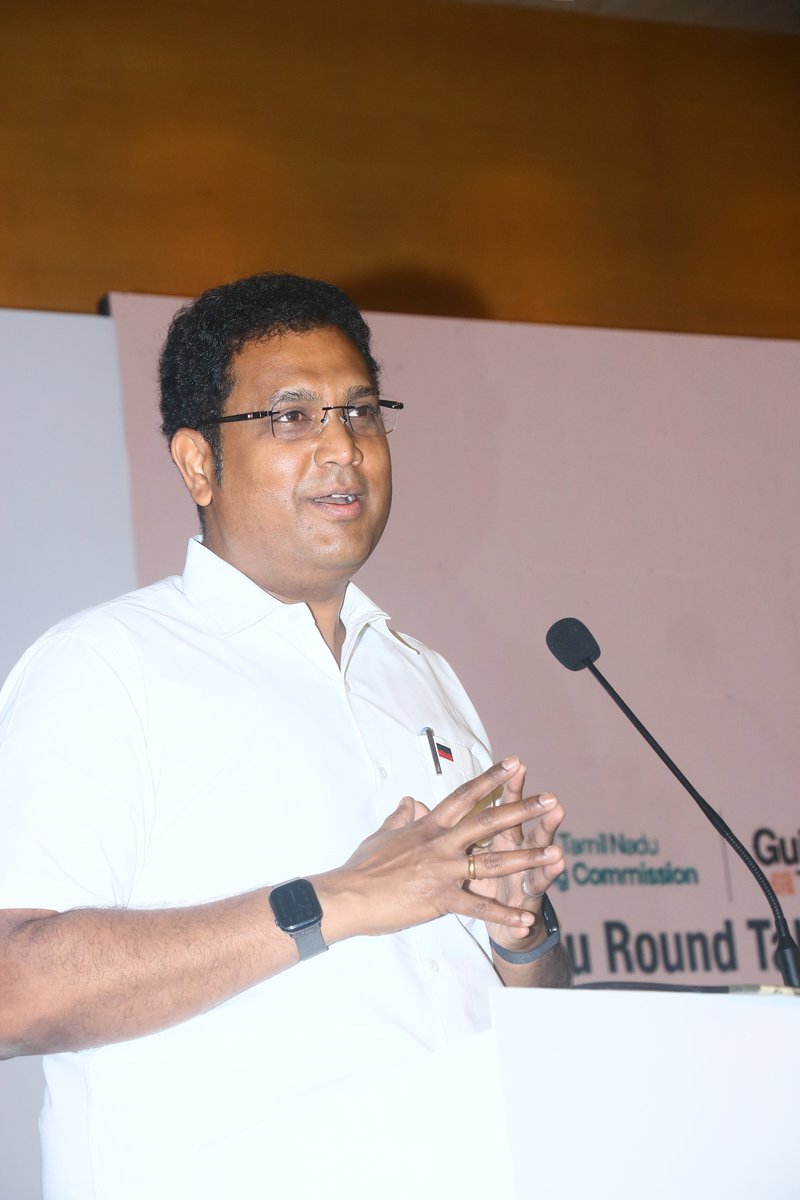 TNCIG_SPC's tweet photo. The Tamil Nadu Round Table 2025, hosted by the Tamil Nadu State Planning Commission, and Guidance Tamil Nadu, in collaboration with Business Standard, brought together industry leaders, policymakers, and experts for an insightful discussion on the state’s economic future. https://t.co/rfxeCun3vy