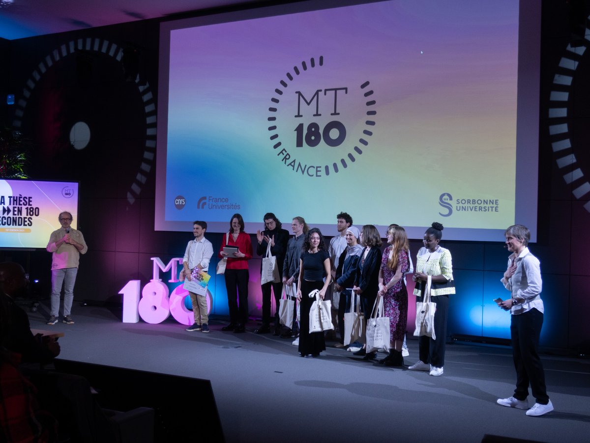 Centre Inria de Paris (@inria_paris) on Twitter photo ⌛️ #MT180 | Merci à toutes celles et ceux qui ont soutenu <a href="/LydiaNishimwe/">Lydia Nishimwe</a> (<a href="/InriaParisNLP/">Inria Paris NLP (ALMAnaCH team)</a>) et Maëlys Solal (<a href="/AramisLabParis/">ARAMISLAB</a>) lors de la finale <a href="/MT180FR/">MT180</a> !
Un grand bravo pour leur performance 👏!
À revoir sur YT :
Lydia 👉 youtube.com/live/Eqhi-5DVz…
Maëlys 👉 youtube.com/live/Eqhi-5DVz… ⌛️ #MT180 | Merci à toutes celles et ceux qui ont soutenu <a href="/LydiaNishimwe/">Lydia Nishimwe</a> (<a href="/InriaParisNLP/">Inria Paris NLP (ALMAnaCH team)</a>) et Maëlys Solal (<a href="/AramisLabParis/">ARAMISLAB</a>) lors de la finale <a href="/MT180FR/">MT180</a> !
Un grand bravo pour leur performance 👏!
À revoir sur YT :
Lydia 👉 youtube.com/live/Eqhi-5DVz…
Maëlys 👉 youtube.com/live/Eqhi-5DVz…
