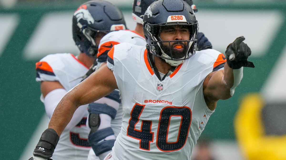 Mike Garafolo (@mikegarafolo) on Twitter photo The #Broncos have agreed to terms with LB Justin Strnad on a one-year, $2.7 million deal, as <a href="/ZacStevensDNVR/">Zac Stevens</a> reported.
A key special-teams contributor who grabbed a starting spot on defense last year, Strnad was an important player for Denver to retain this week. The #Broncos have agreed to terms with LB Justin Strnad on a one-year, $2.7 million deal, as <a href="/ZacStevensDNVR/">Zac Stevens</a> reported.
A key special-teams contributor who grabbed a starting spot on defense last year, Strnad was an important player for Denver to retain this week.