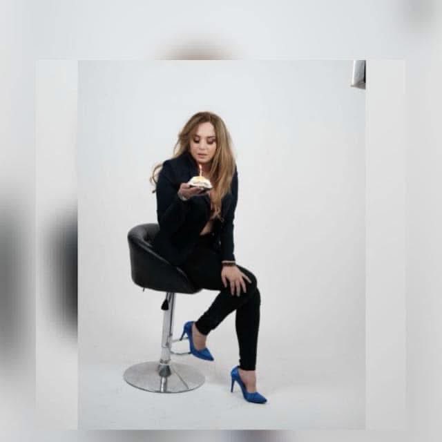 PAOLANAVARRETE's tweet photo. #happybirthaytome https://t.co/oZibHi3kor