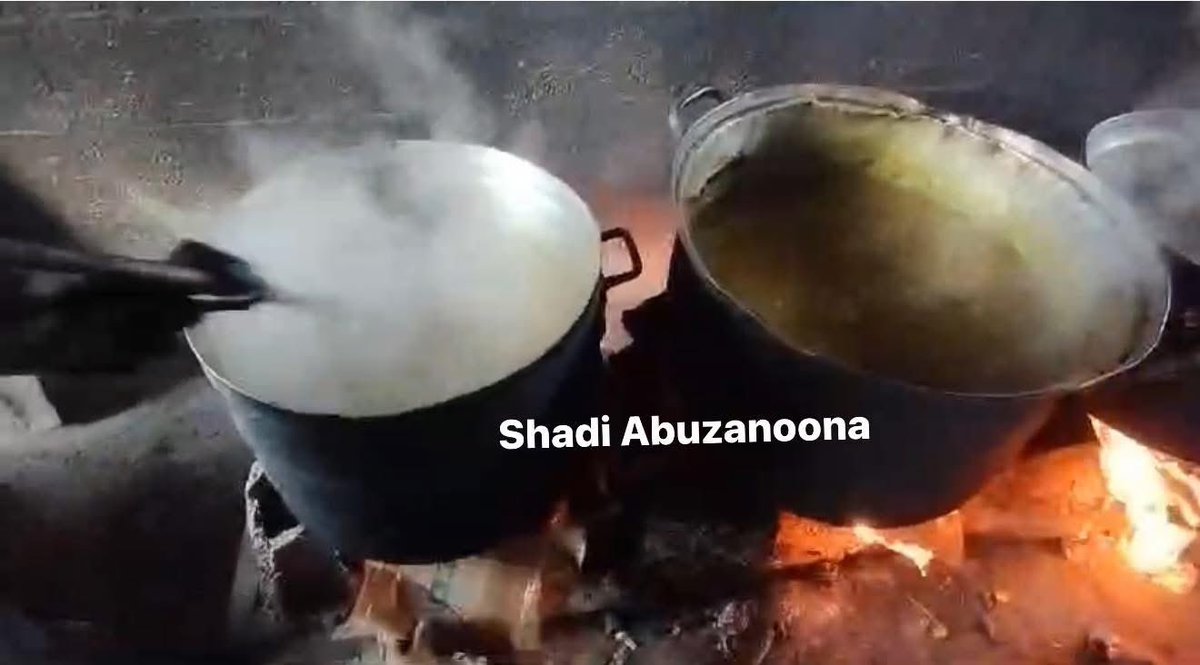 Hunger dominates Gaza 2 million people every day waiting for food😢🇵🇸🤲

We continue to distribute meals in the Gaza Strip. At Basma Relief and Development Association in the Gaza Strip, we distributed 400 meals to the stricken families. We thank the donors and we are waiting for