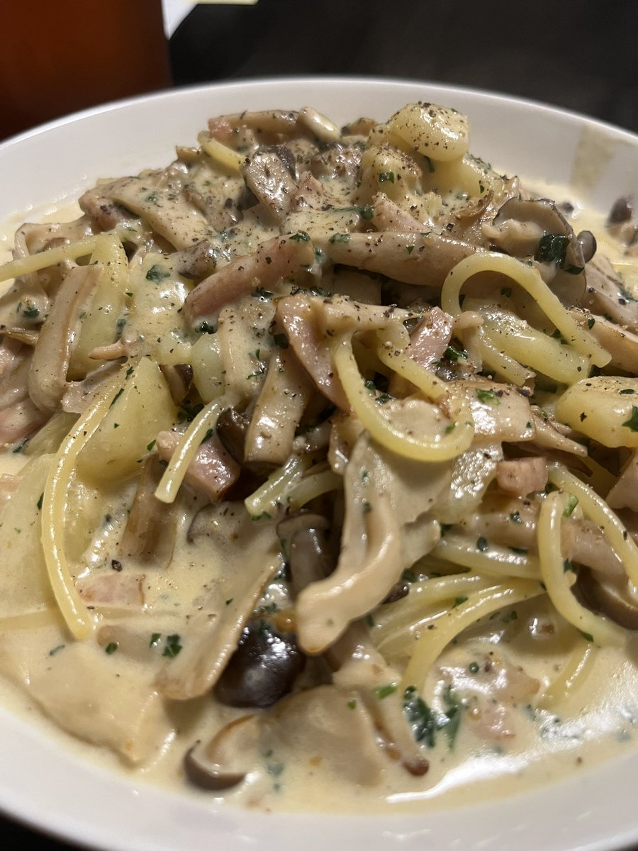 キノコクリームパスタ