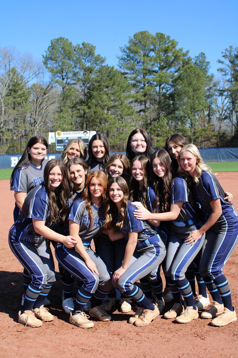 First area game and first area win! The Lady Pirates win 16-15! Roll Blue💙🤍