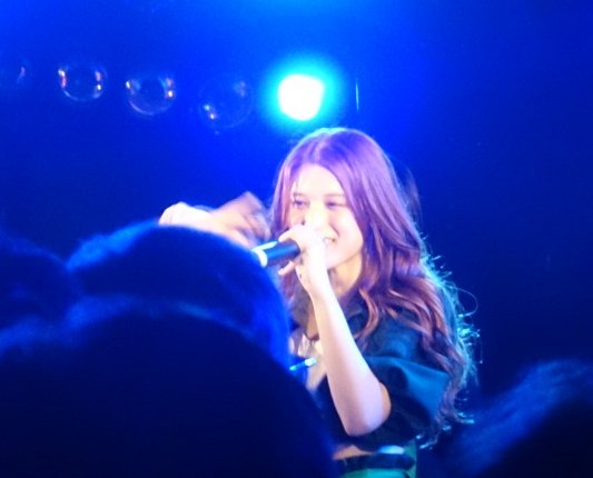 yokosuka22's tweet image. 本編ラストの&quot;ばっか。&quot;もアンコールラストの&quot;LINK EMOTION&quot;もなんだかプー・ルイさんの歌声が滅茶苦茶優しく聴こえて、なんだか思いの外癒されてしまいました。なんだか滅茶苦茶いいセトリのいいライブでしたね…🥹
　　
#生きる気でやったれTOUR #PIGGS横浜