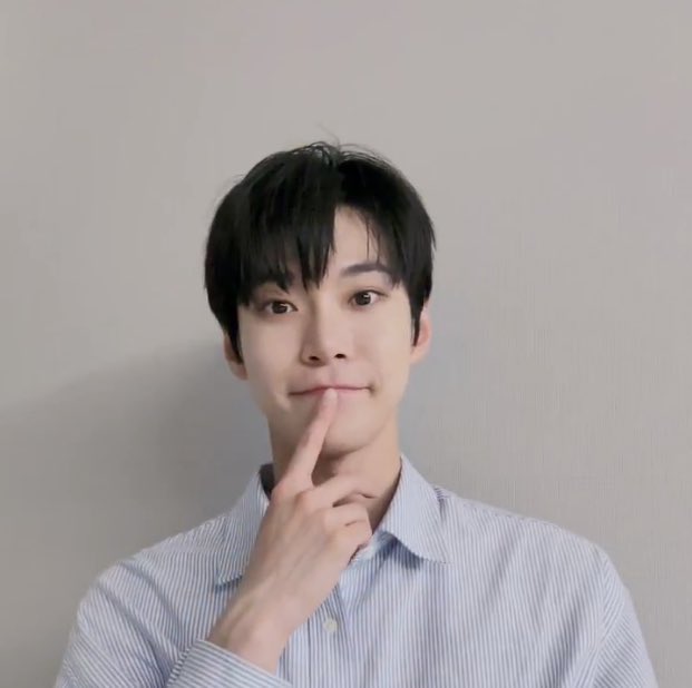 .                         (ᓀ‸ᓂ) 
                            👆🏻