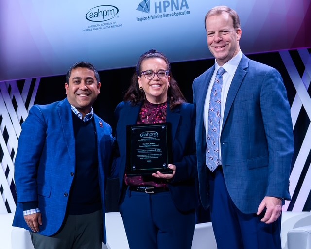 Honored to present at Northwestern’s Geriatric Rounds yesterday and engage with such an incredible geriatrics team! <a href="/LeeLindquistMD/">Lee Lindquist</a> Looking forward to future collaborations. Also, just received my photo from <a href="/AAHPM/">AAHPM</a> after receiving the 2025 Early Career Investigator Award #AAHPM