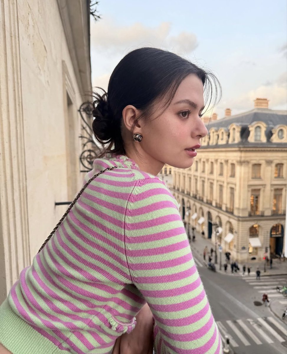 Nungnicha's tweet photo. สดใสเสมอเลยค่ะ💖

REBECCA AT CHANEL PFW25 
#CHANELFallWinter25xBecky
#ChanelFallWinter
#CHANELFallWinter25
#beckysangels https://t.co/PITbTO3lBm