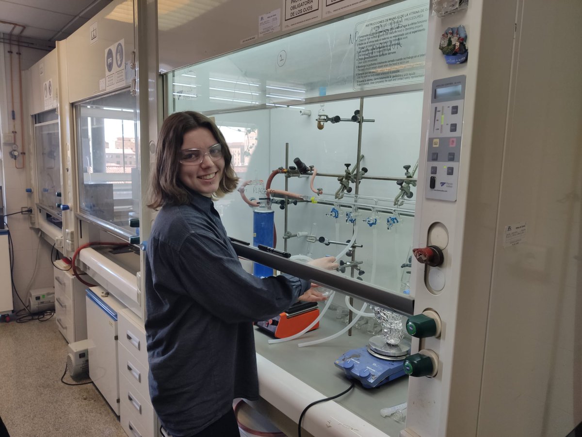 Platineros (@platinerosuz) on Twitter photo We warmly welcome Rose Jordan, coming from Koln University, who will be working with us for the following 2 months. <a href="/ChemUniCologne/">Department of Chemistry (University of Cologne)</a> We warmly welcome Rose Jordan, coming from Koln University, who will be working with us for the following 2 months. <a href="/ChemUniCologne/">Department of Chemistry (University of Cologne)</a>