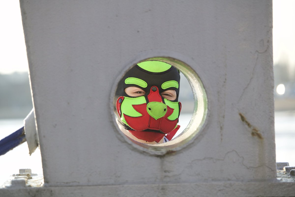 Dogs like holes #darklands2025 🐶 

📸: <a href="/PongoPuppy/">Pongo🔜</a>