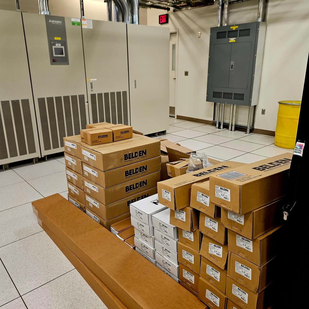 kevingoodmanBBN's tweet photo. Join our #ITTeam at @BlueBridgeLLC New &amp; Challenging Infrastructure Builds Everyday
#datacenter #cloudcomputing #AI #cybersecurity &amp; #managedservices
Hiring #seniornetworkengineer &amp; #seniorsystemengineer's &amp; #cyberanalysts
https://t.co/K8TZc2AmLN https://t.co/6WtbAuETZm