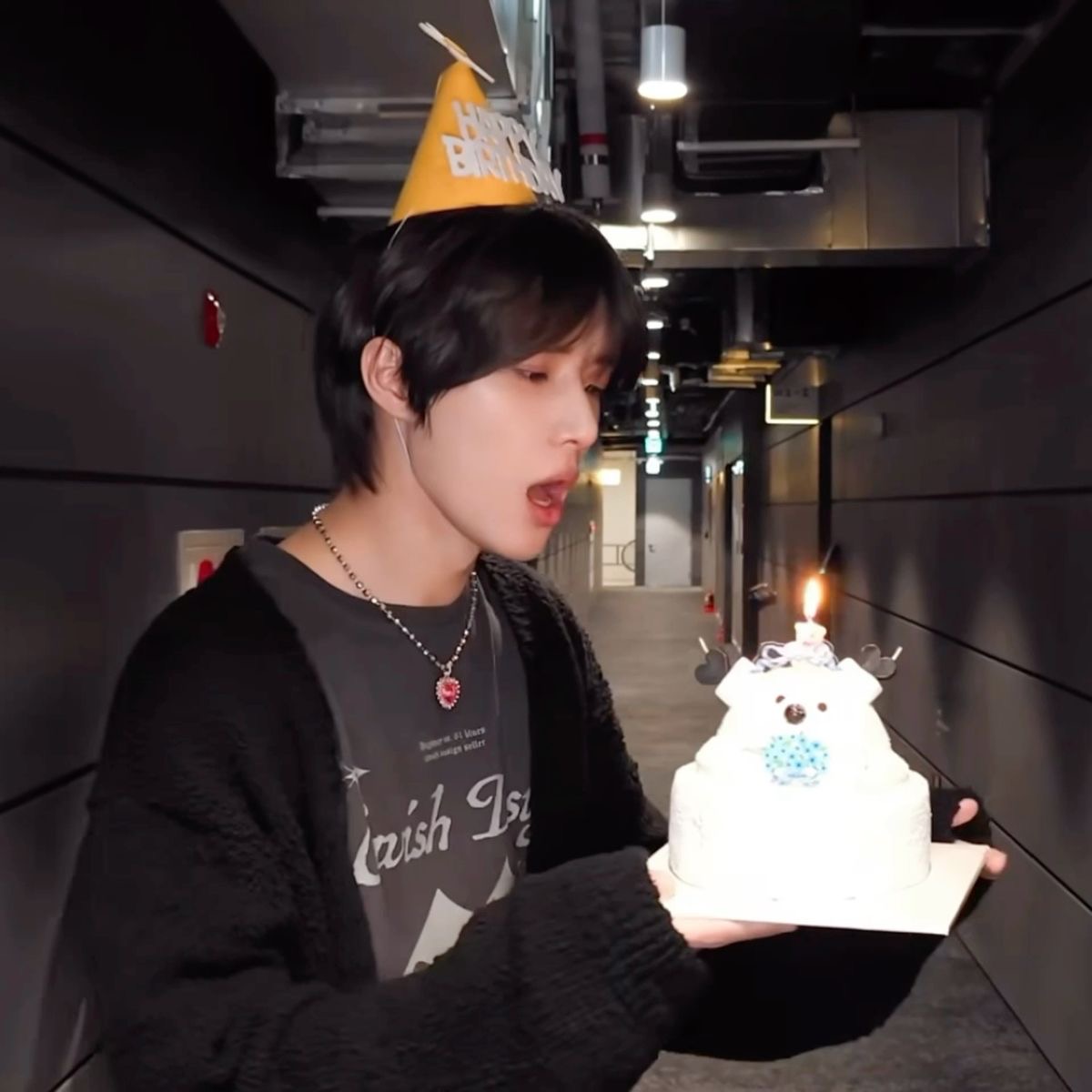 beomgyuhourly's tweet image. Happy birthday to the incredibly talented, beautiful, and kind Beomgyu! Wishing you a year filled with happiness, love, and endless success. You were born in the spring and just like spring you bring warmth to everyone around you i love you so much 🧸❤️
SPRING STARTS WITH BEOMGYU…