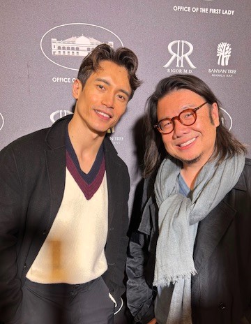 ruben nepales (@nepalesruben) on Twitter photo .<a href="/MannyJacinto/">Manny Jacinto</a>, one of the finest actors of his generation in Hollywood,& #CrazyRichAsians writer <a href="/kevinkwanbooks/">Kevin Kwan</a> were among the guests in an eve of <a href="/ManilaIFF/">Manila International Film Festival</a> party. With the bash's prominent guest list, Kevin can write his next script, Crazy Rich Pinoys.
bit.ly/4iIMqwC .<a href="/MannyJacinto/">Manny Jacinto</a>, one of the finest actors of his generation in Hollywood,& #CrazyRichAsians writer <a href="/kevinkwanbooks/">Kevin Kwan</a> were among the guests in an eve of <a href="/ManilaIFF/">Manila International Film Festival</a> party. With the bash's prominent guest list, Kevin can write his next script, Crazy Rich Pinoys.
bit.ly/4iIMqwC