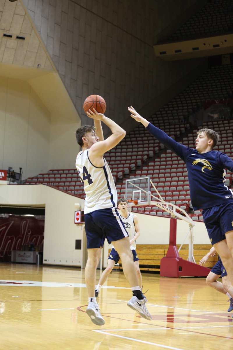 Super thankful to be able to practice on the campus of Indiana University in Assembly Hall this morning on our way to Tennessee!

Great start to the trip!