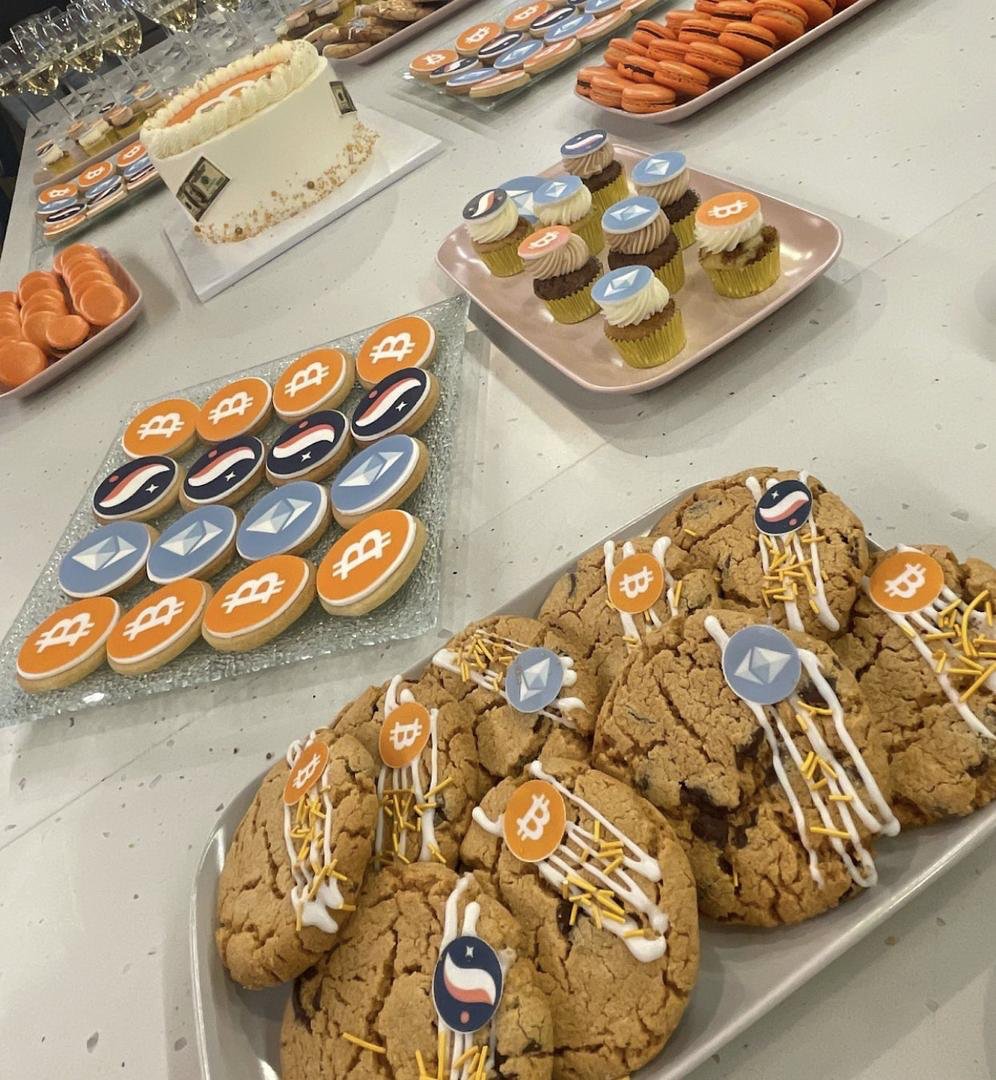 Bitcoin Trading on Starknet is Here🚧

With <a href="/Starknet/">Starknet (BTCFi arc)</a> bringing L2 scaling to Bitcoin, we’re looking at cheaper, faster transactions and a real chance to bring BTC into DeFi and active trading like never before.

And what better way to celebrate than with Bitcoin, Ethereum, and