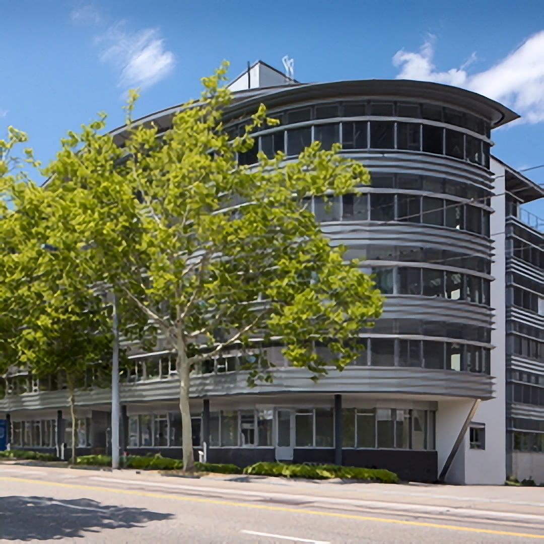 We are seeking a Professorship in Responsible and Trustworthy AI!
If you have research and teaching experience in Human-AI Interaction, AI and System Design, Societal/Ethical Impact of AI, or related areas, we encourage you to check the job description at: ifi.uzh.ch/en/department/…