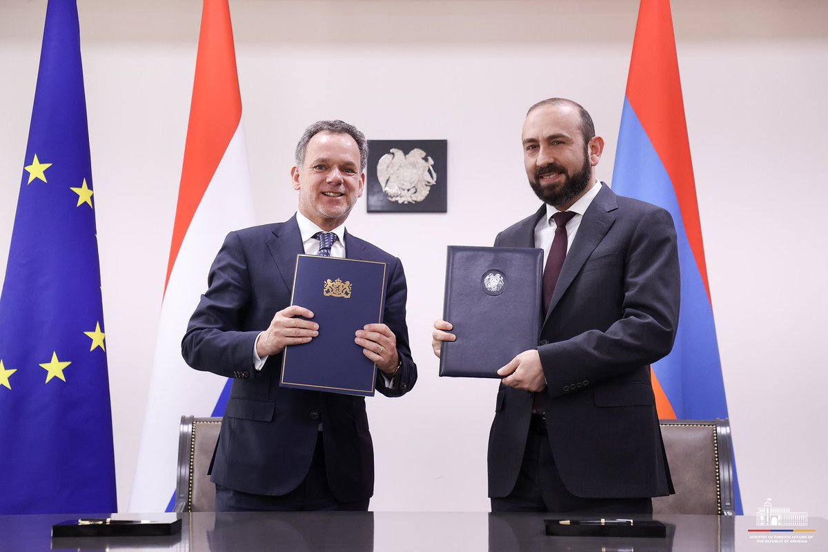 MFA of Armenia🇦🇲 (@mfaofarmenia) on Twitter photo ✍🏻 On March 12 🇦🇲FM <a href="/AraratMirzoyan/">Ararat Mirzoyan</a> & 🇳🇱FM Caspar Veldkamp <a href="/ministerBZ/">Caspar Veldkamp</a> signed the Joint Declaration օn the #Strategic Partnership between the Republic of #Armenia & the #Netherlands.
✅ The signatories declare the establishment of a Strategic Partnership.
🤝 Signatories decide ✍🏻 On March 12 🇦🇲FM <a href="/AraratMirzoyan/">Ararat Mirzoyan</a> & 🇳🇱FM Caspar Veldkamp <a href="/ministerBZ/">Caspar Veldkamp</a> signed the Joint Declaration օn the #Strategic Partnership between the Republic of #Armenia & the #Netherlands.
✅ The signatories declare the establishment of a Strategic Partnership.
🤝 Signatories decide