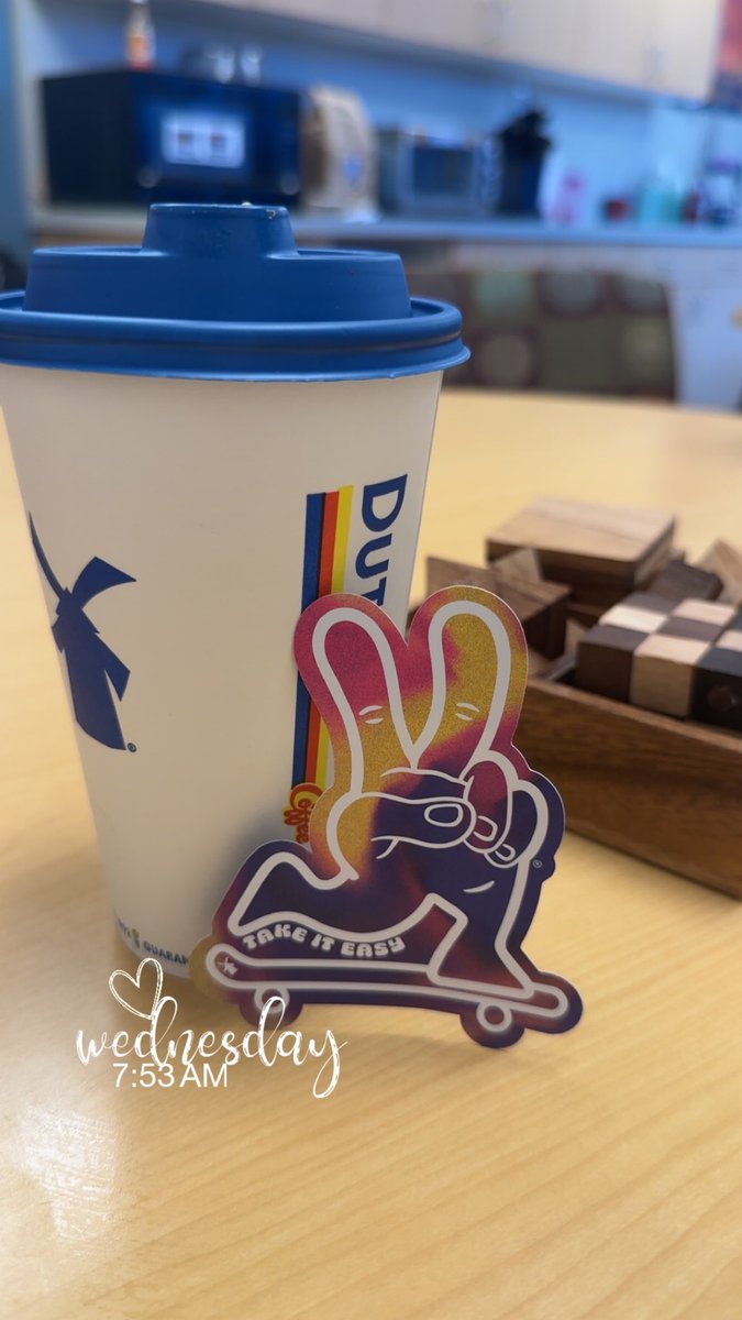 sHOrTIEEE94's tweet image. Sticker day &amp;amp; coffee😁 #TakeItEasy