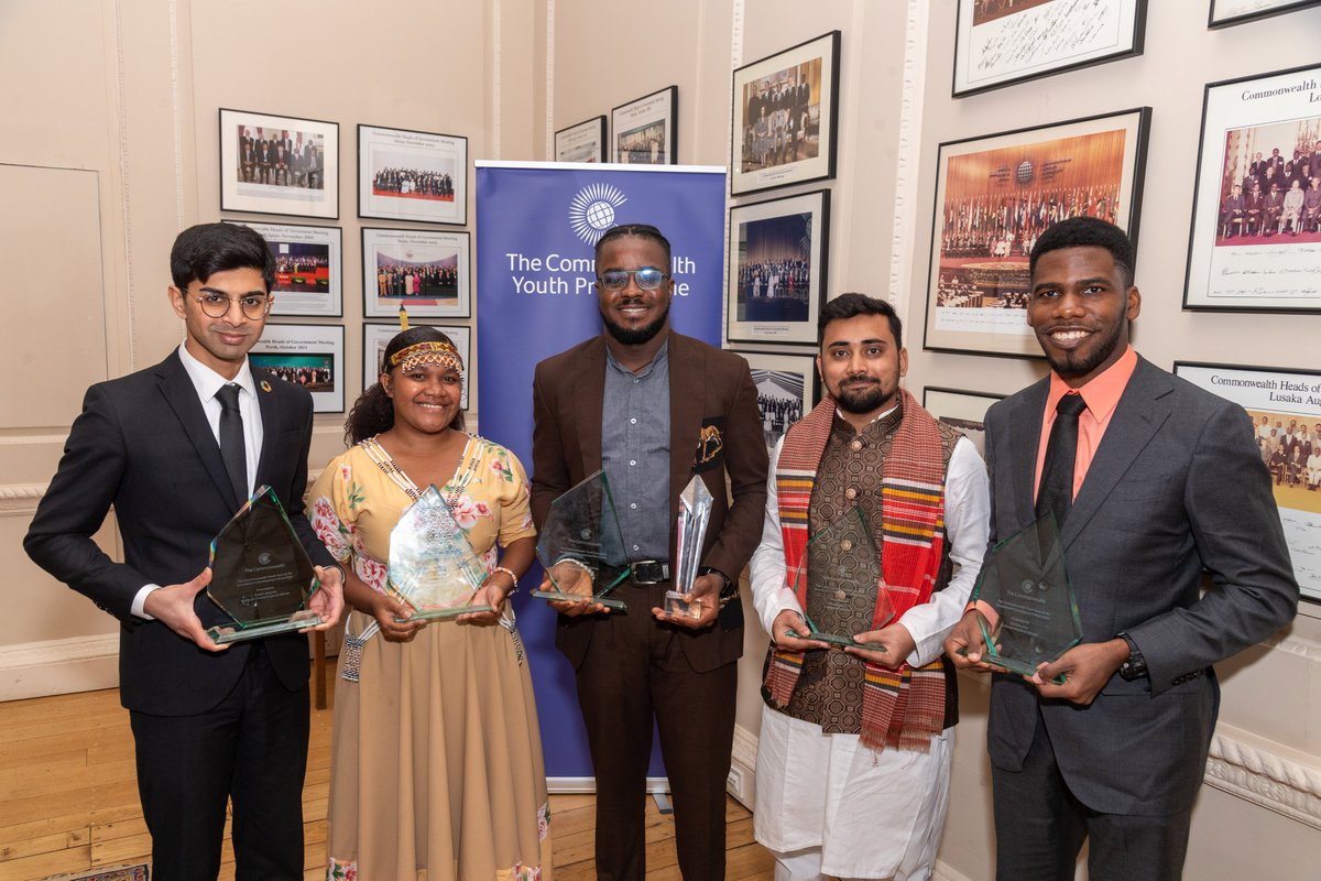 🌍✨ Well done to all our incredible finalists for The #Commonwealth Young Person of the Year 2025!

Your work has touched lives, shaped policies, and set a new standard for youth-led action.

We are so proud of your achievements! 👏

#CYA | #CommonwealthYouthAwards