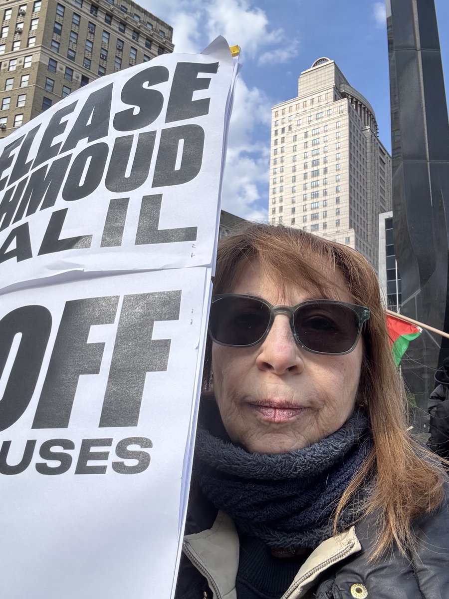 lenoreriegel's tweet image. Glad to be here. #FreeSpeechForAll