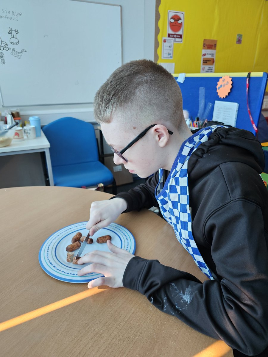 SSR (@ssrirvineroyal) on Twitter photo Working on some cooking life skills today, using equipment safely and cleaning up <a href="/IrvineRoyalAcad/">Irvine Royal Academy</a> Working on some cooking life skills today, using equipment safely and cleaning up <a href="/IrvineRoyalAcad/">Irvine Royal Academy</a>