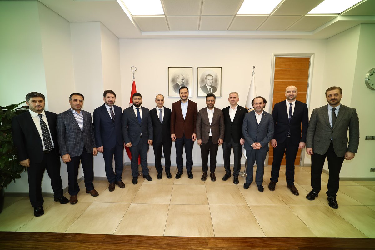Yasin Yıldız (@yasinyildizbb) on Twitter photo AK Parti İstanbul İl Başkanımız Sn. <a href="/abdullahozdemir/">Abdullah Özdemir</a> ’e Belediye Başkan Yardımcılarımızla beraber ziyarette bulunduk.
Başkanımıza çalışmalarında kolaylıklar diliyoruz. AK Parti İstanbul İl Başkanımız Sn. <a href="/abdullahozdemir/">Abdullah Özdemir</a> ’e Belediye Başkan Yardımcılarımızla beraber ziyarette bulunduk.
Başkanımıza çalışmalarında kolaylıklar diliyoruz.