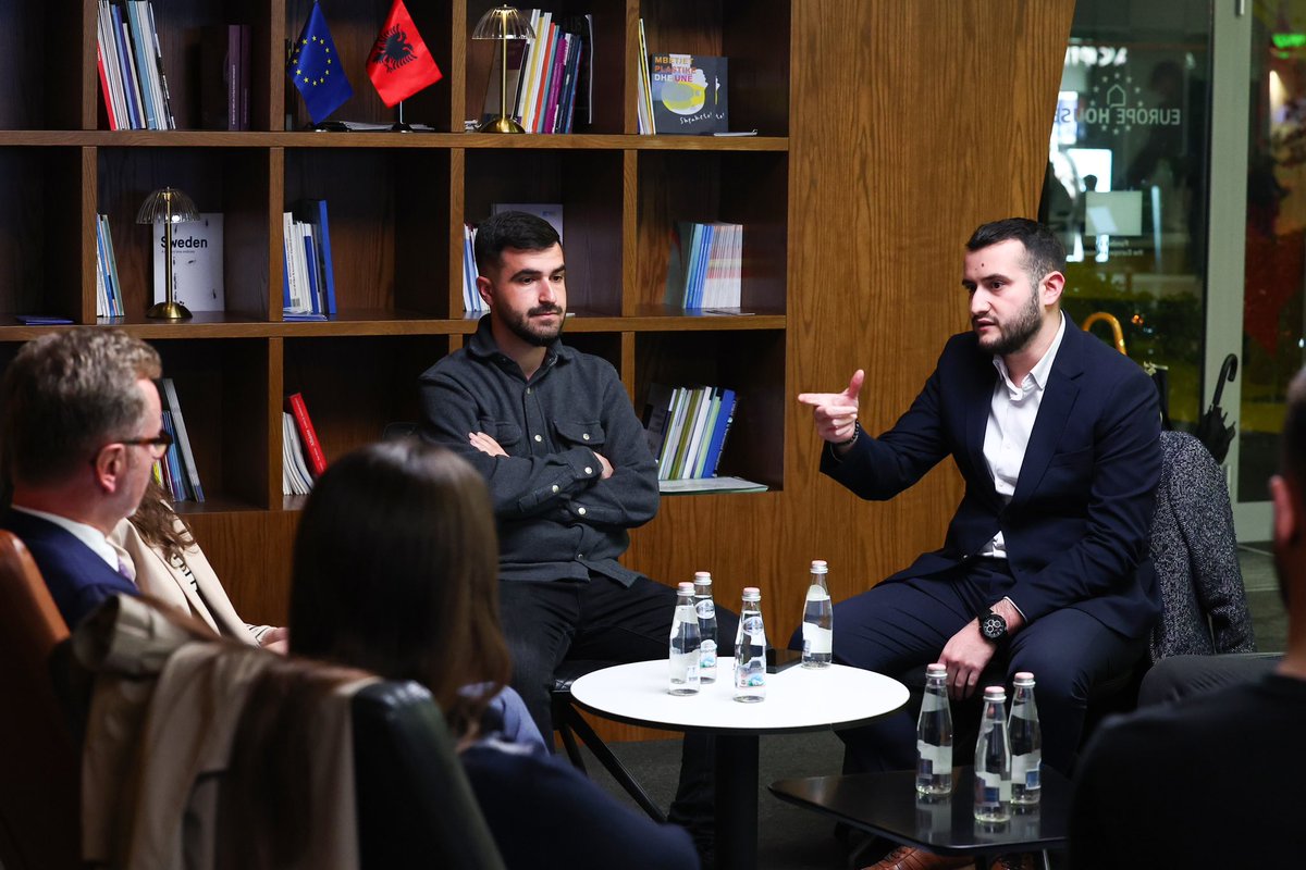 EUinAlbania's tweet image. With the May 11 elections approaching, EU Ambassador Silvio Gonzato met with the Young European Ambassadors #YEA behind the #IDecide campaign to discuss their upcoming series of meetings across six cities in Albania. This awareness campaign aims to encourage young